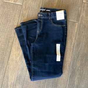 NWT super skinny jeans